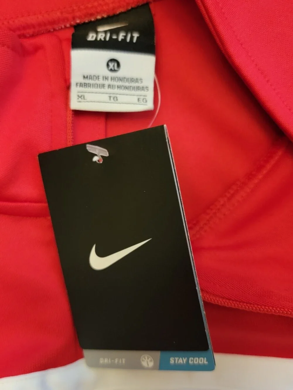 Nike Men’s White and Red Performance Quarter-Zip Shirt